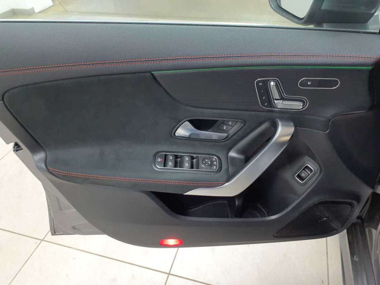 Mercedes CLA 180 AMG Line - 2025 - Joinsteer - #3