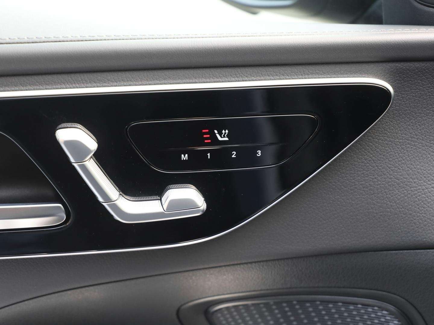 Mercedes Classe C 300 E 300 AMG Line - 2025 - Joinsteer - #15