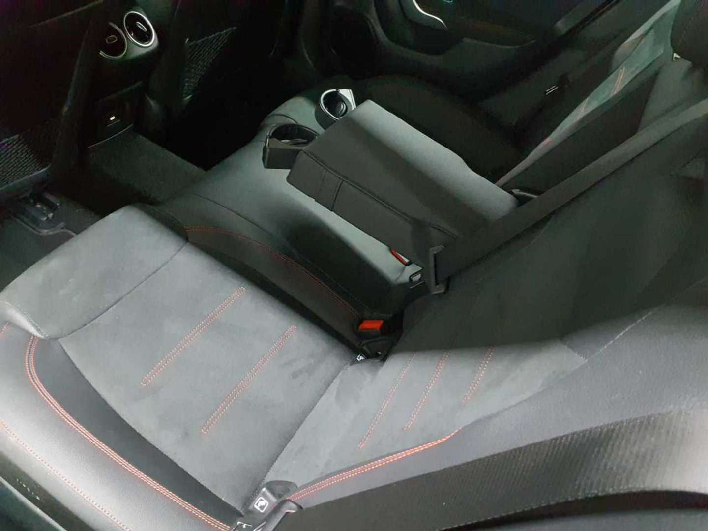 Mercedes CLA 180 AMG Line - 2025 - Joinsteer - #7