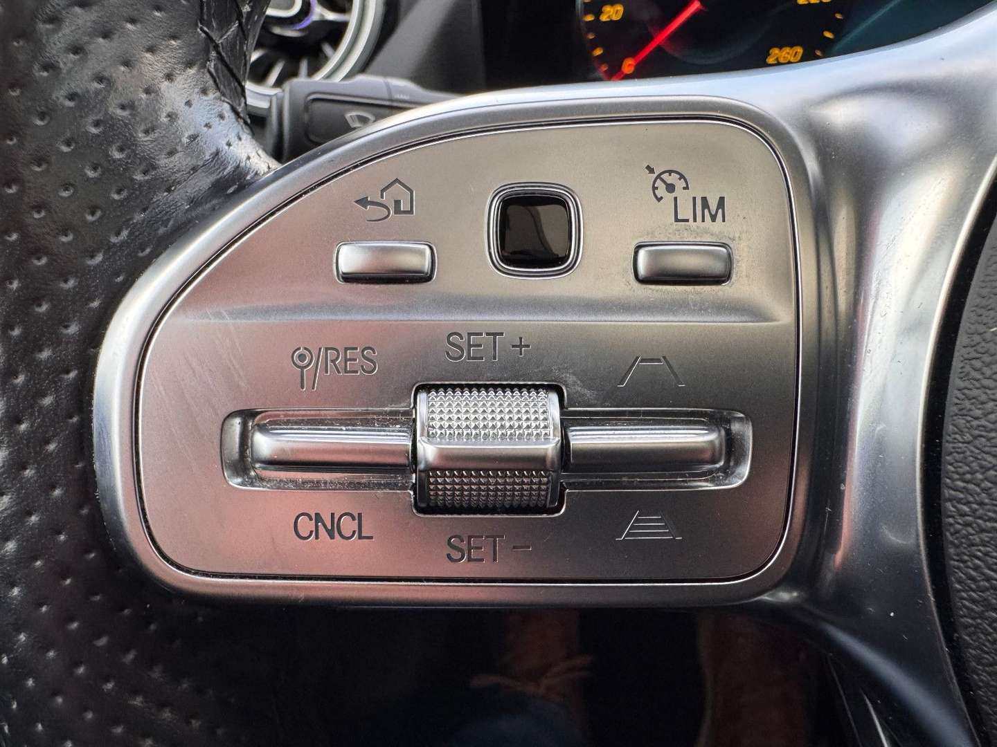 Mercedes GLA 220 AMG Line - 2022 - Joinsteer - #34