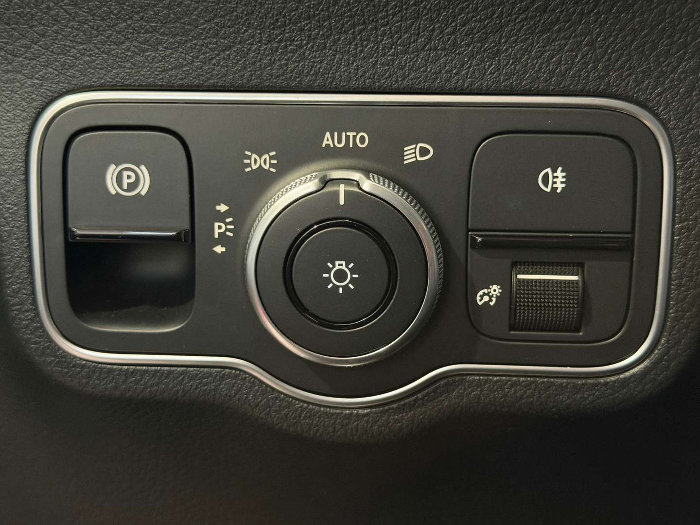 Mercedes EQA 300 Night Edition - 2024 - Joinsteer - #27