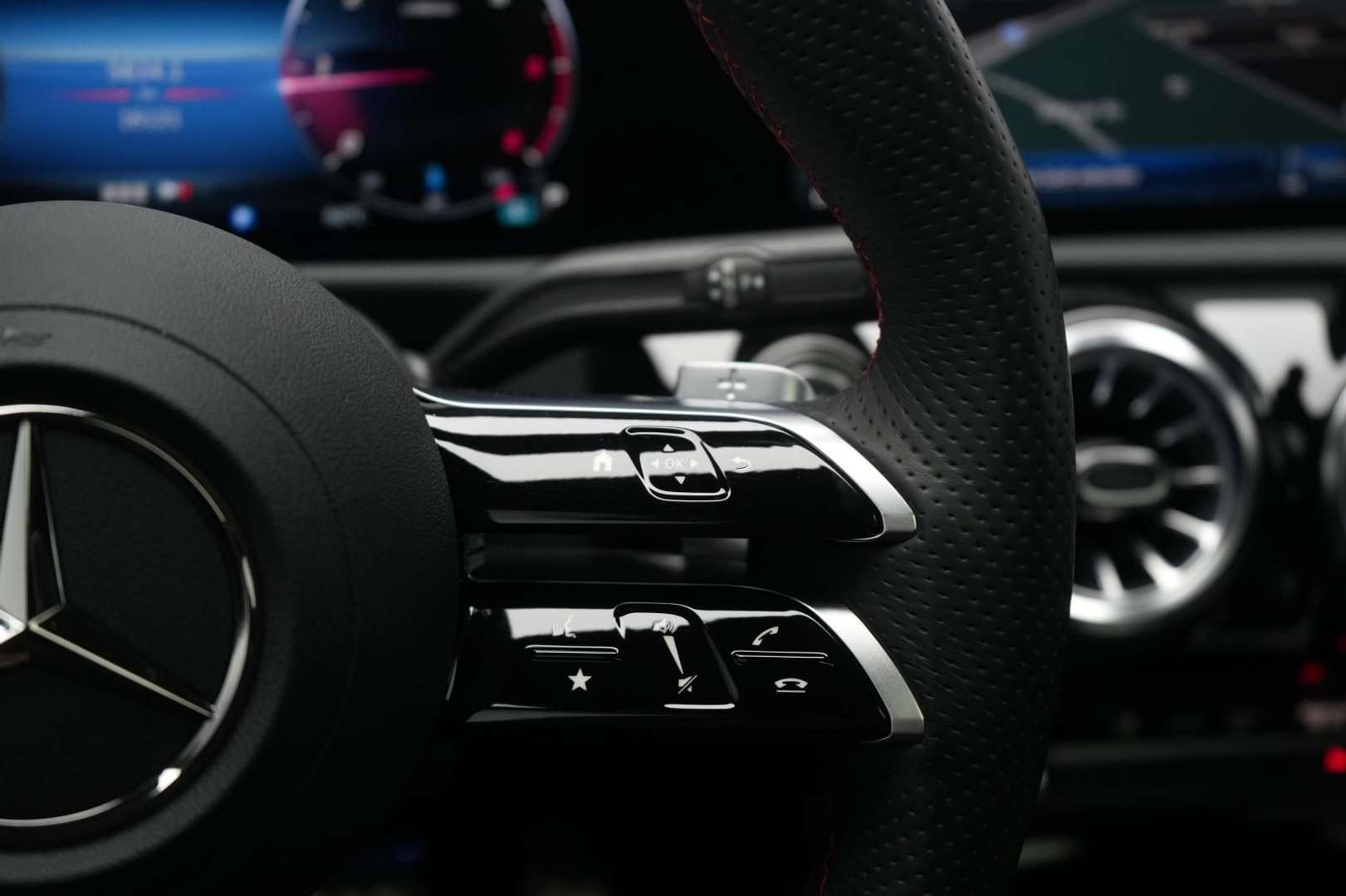 Mercedes CLA 220 AMG Line - 2023 - Joinsteer - #18