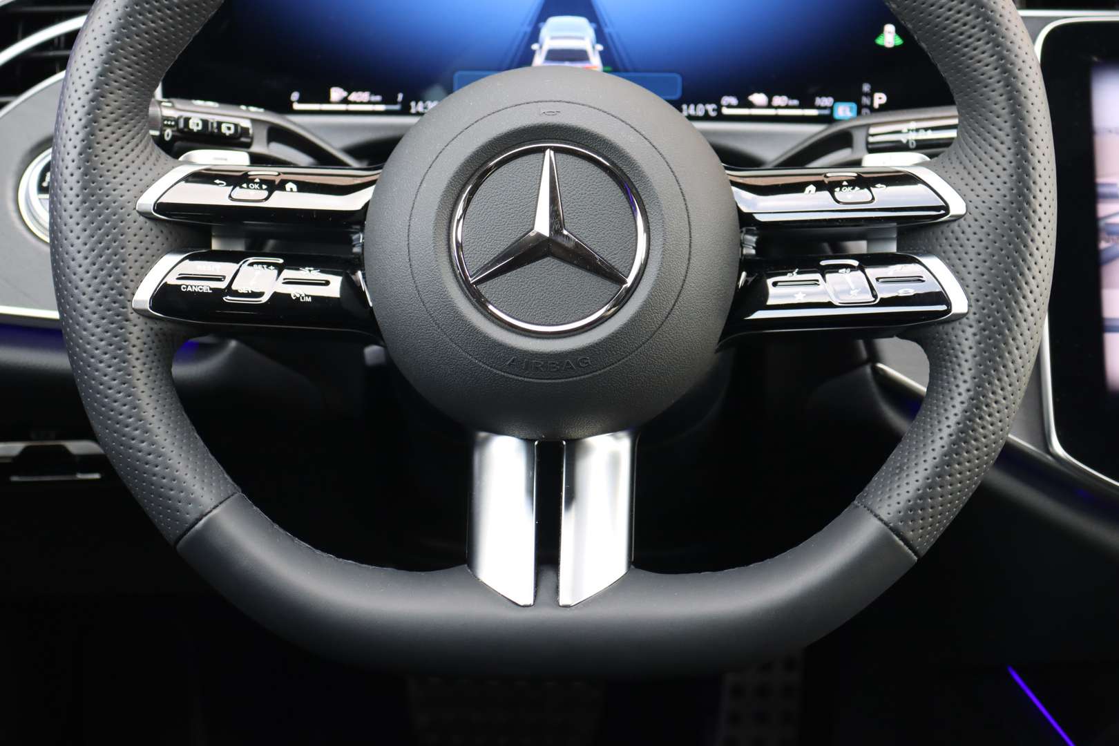 Mercedes Classe E Break 300 AMG Line - 2025 - Joinsteer - #29