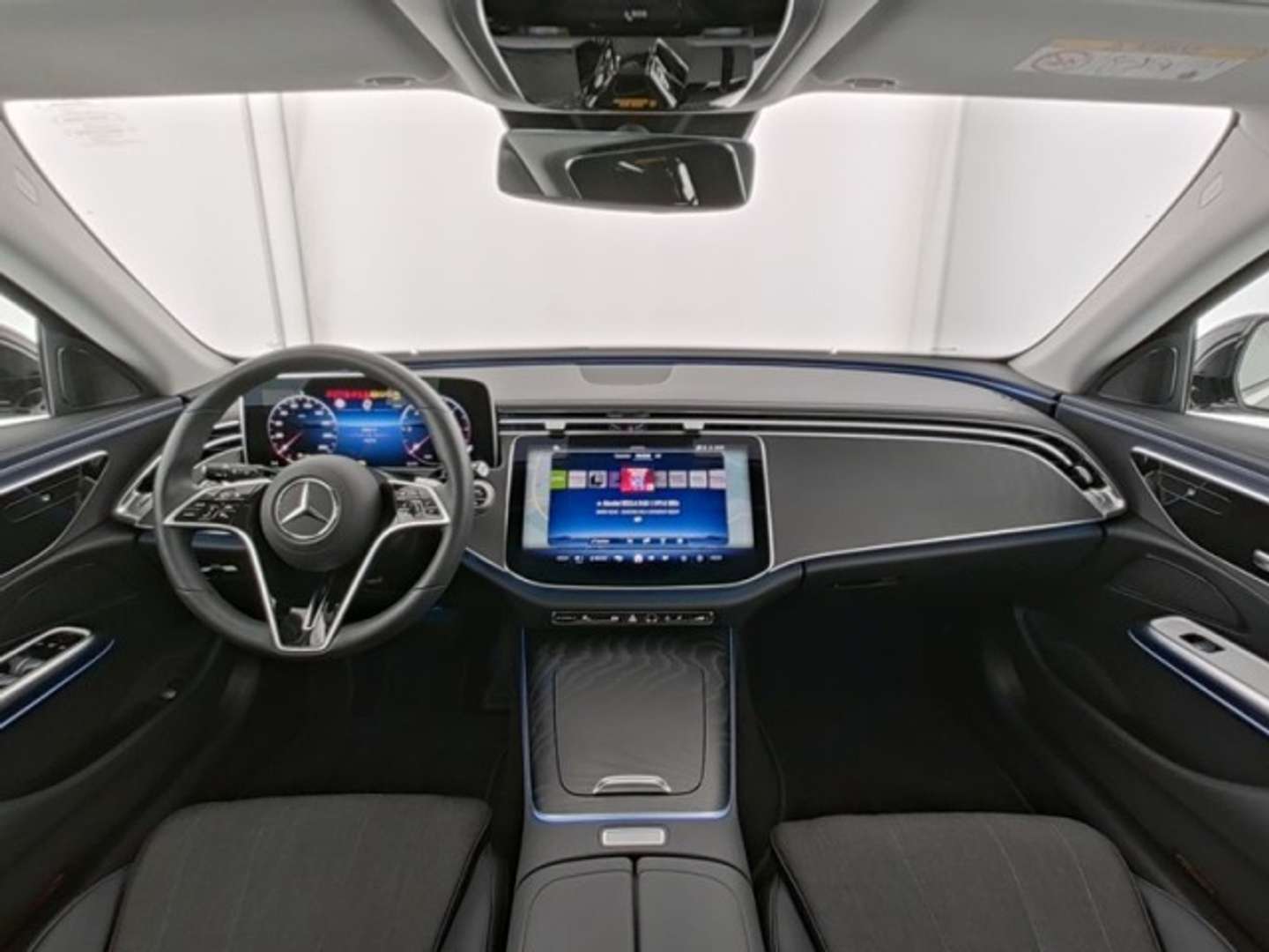 Mercedes Classe E 220 Avantgarde - 2025 - Joinsteer - #4