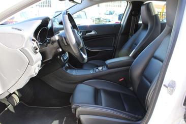 Mercedes GLA 200 D 4Matic Premium — photo 10