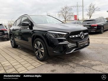 Mercedes GLA 200 200 Night — photo 10