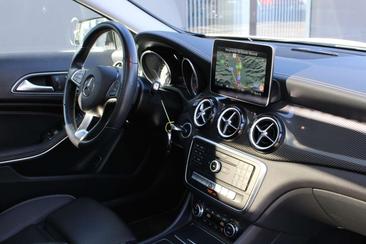 Mercedes GLA 200 D 4Matic Premium — photo 14