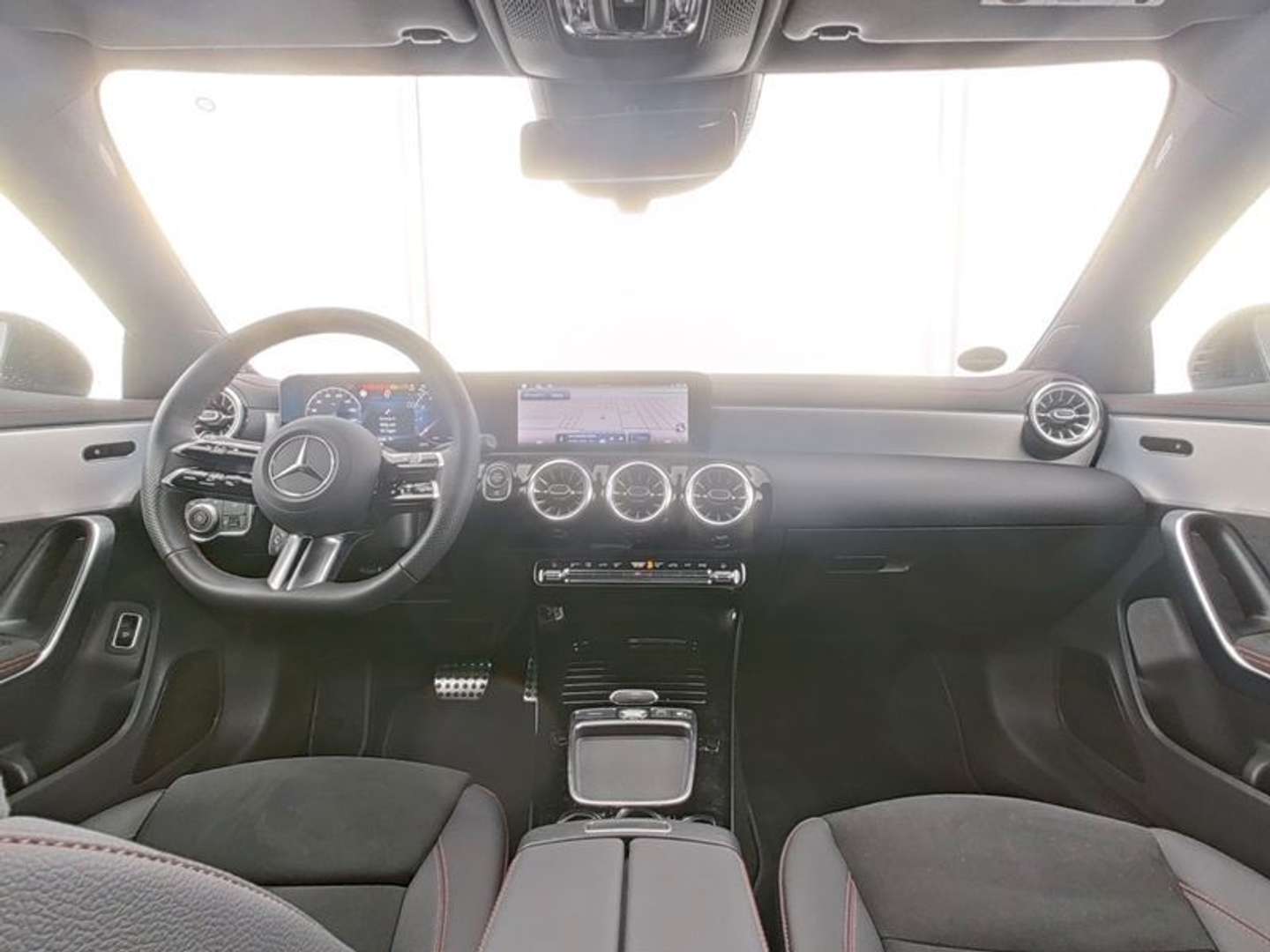 Mercedes CLA 200 Night Edition - 2025 - Joinsteer - #5