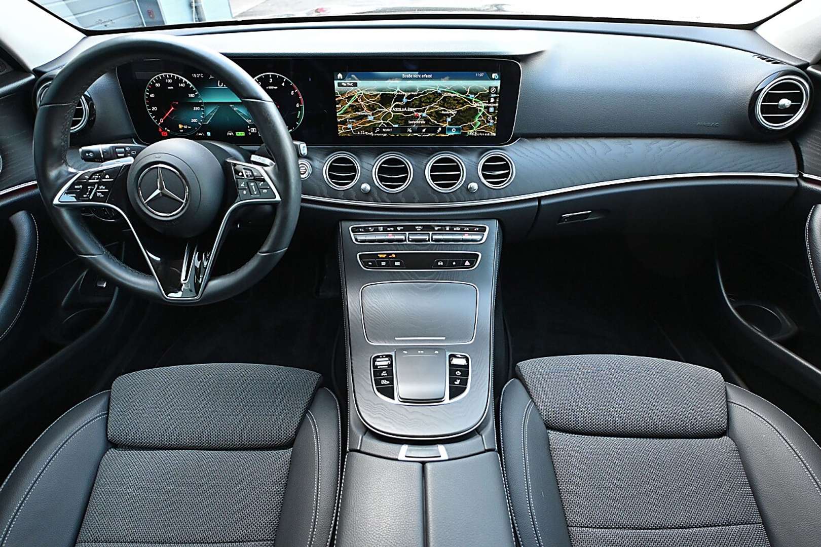 Mercedes Classe E 300 - 2022 - Joinsteer - #12
