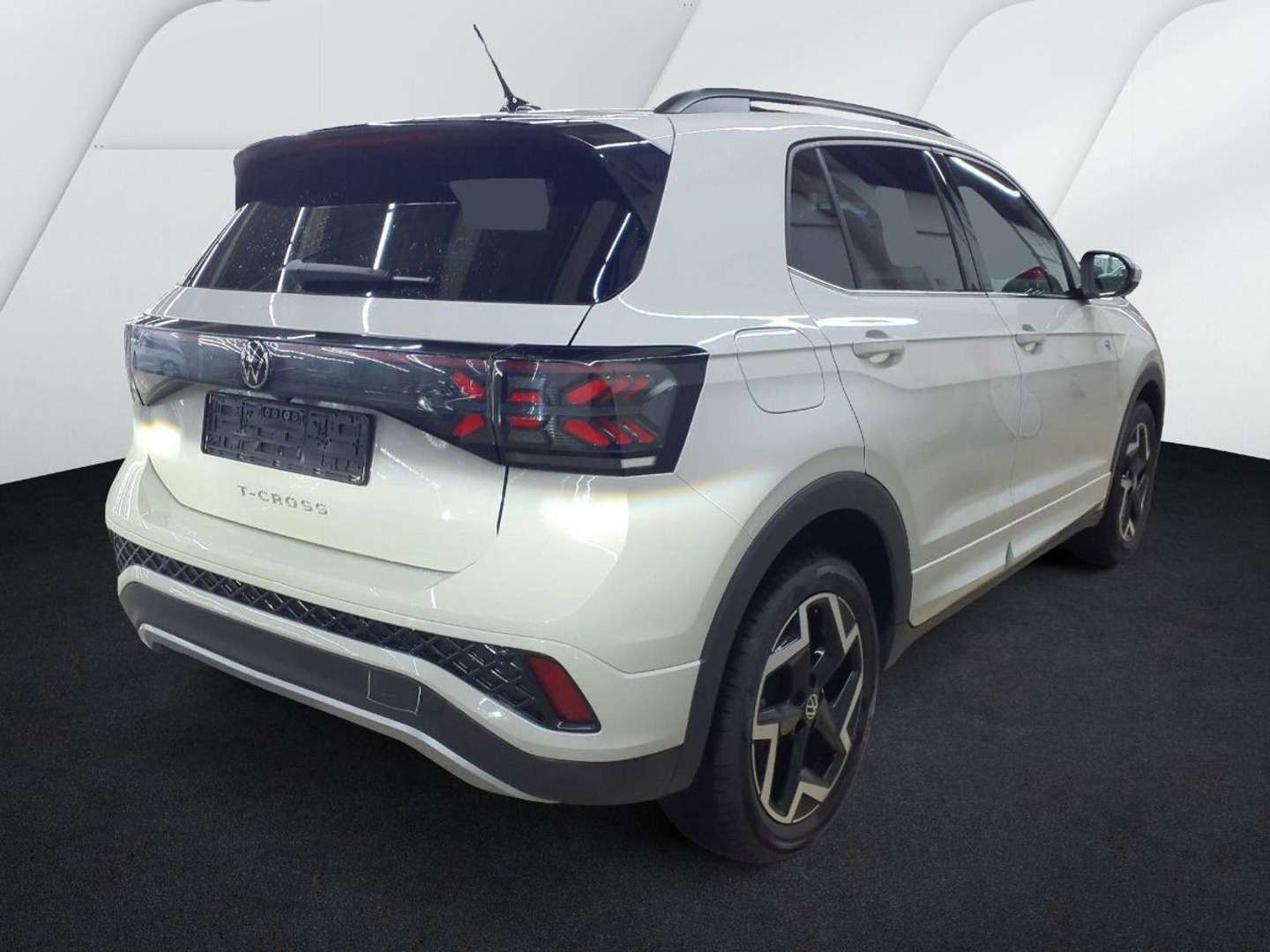 Volkswagen T-CROSS R-Line - 2025 - Joinsteer - #2