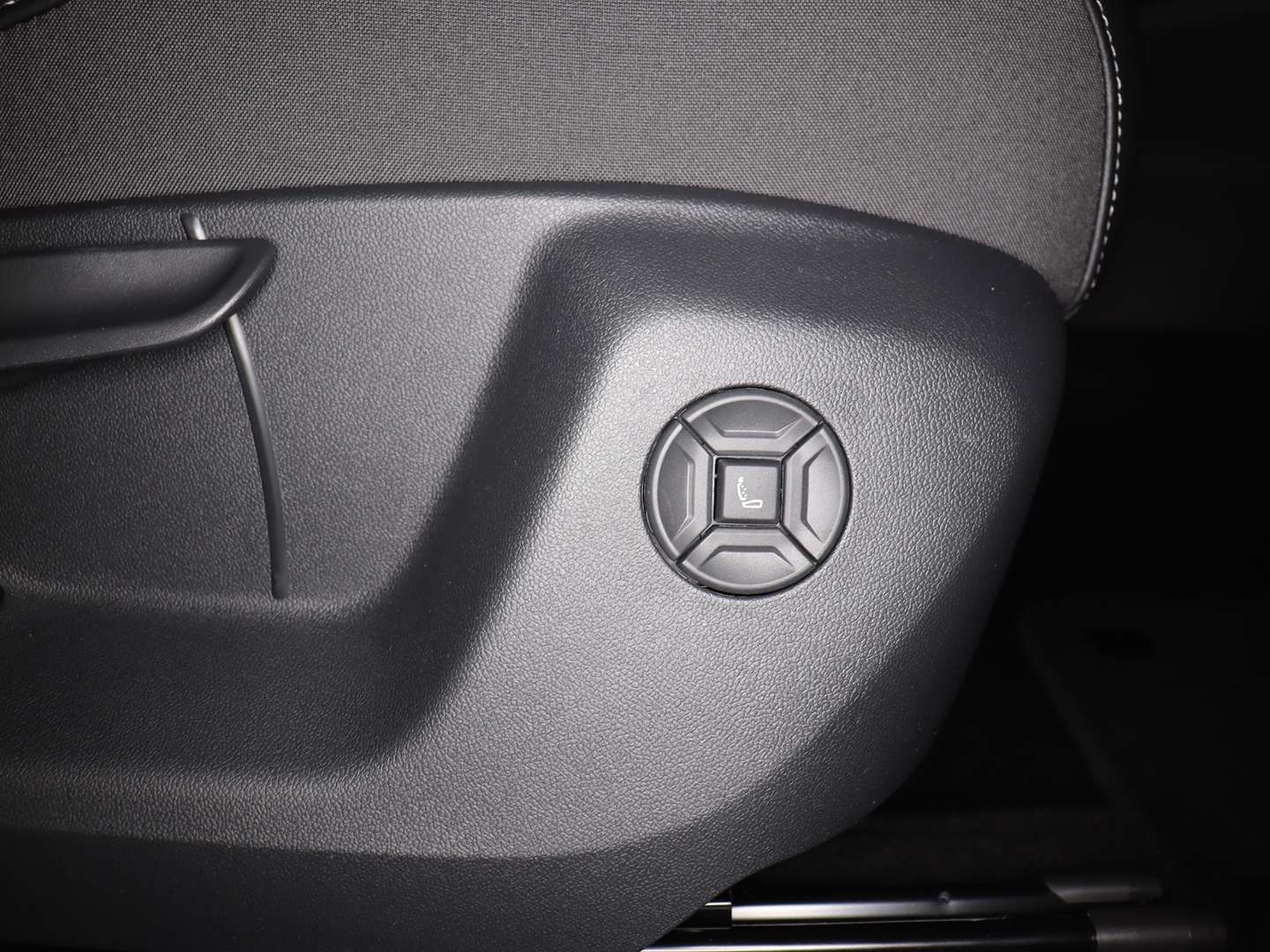 Volkswagen T-CROSS R-Line - 2025 - Joinsteer - #13