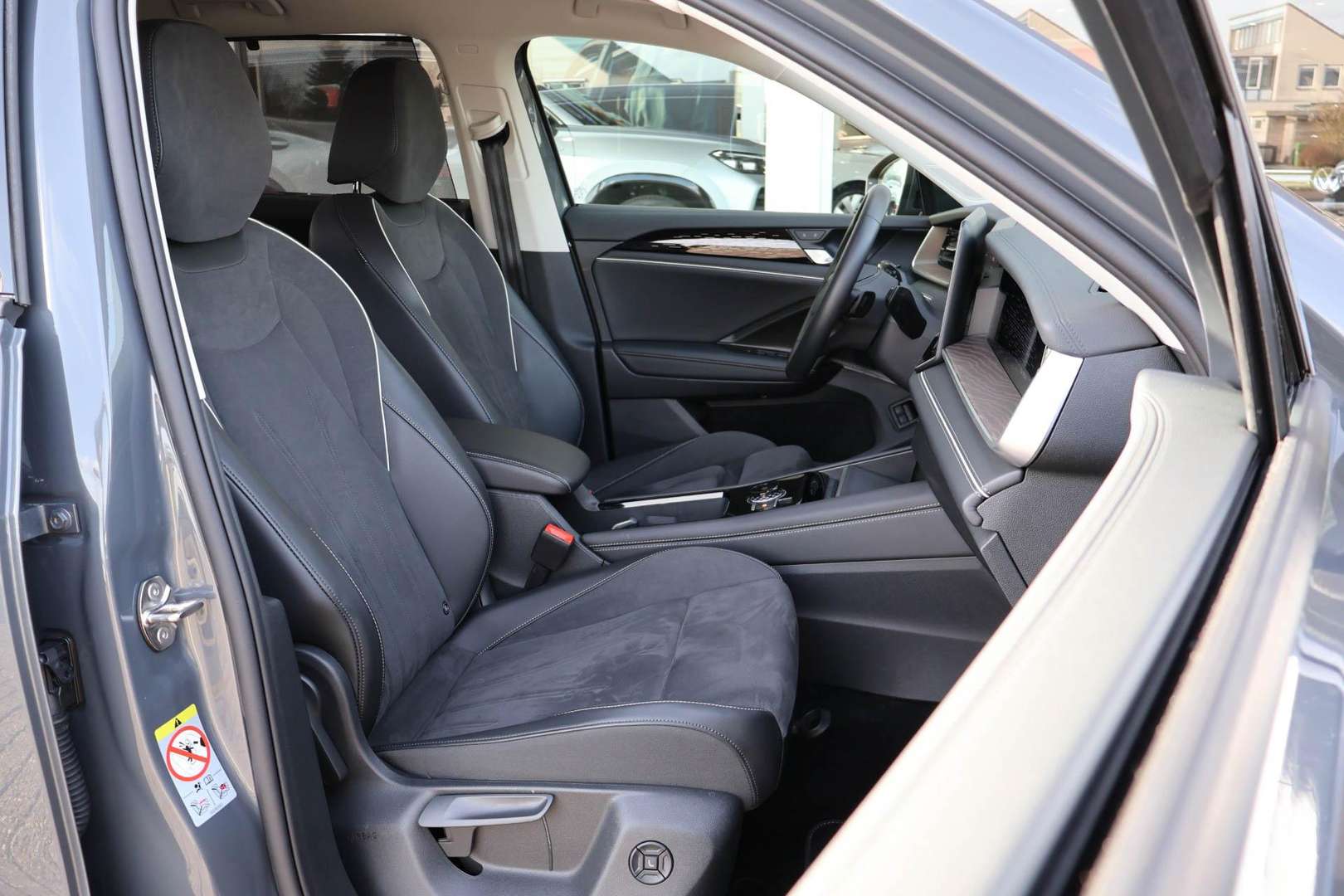 Volkswagen Tayron EHybrid Elegance - 2025 - Joinsteer - #3