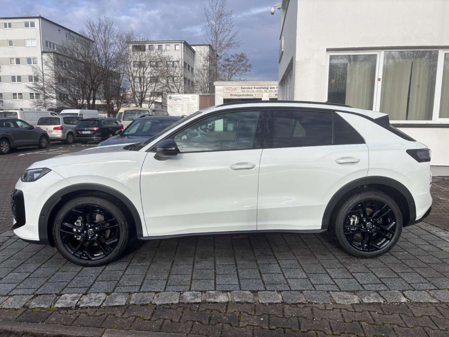 Volkswagen T-Roc R-Line - 2026 - Joinsteer - #2