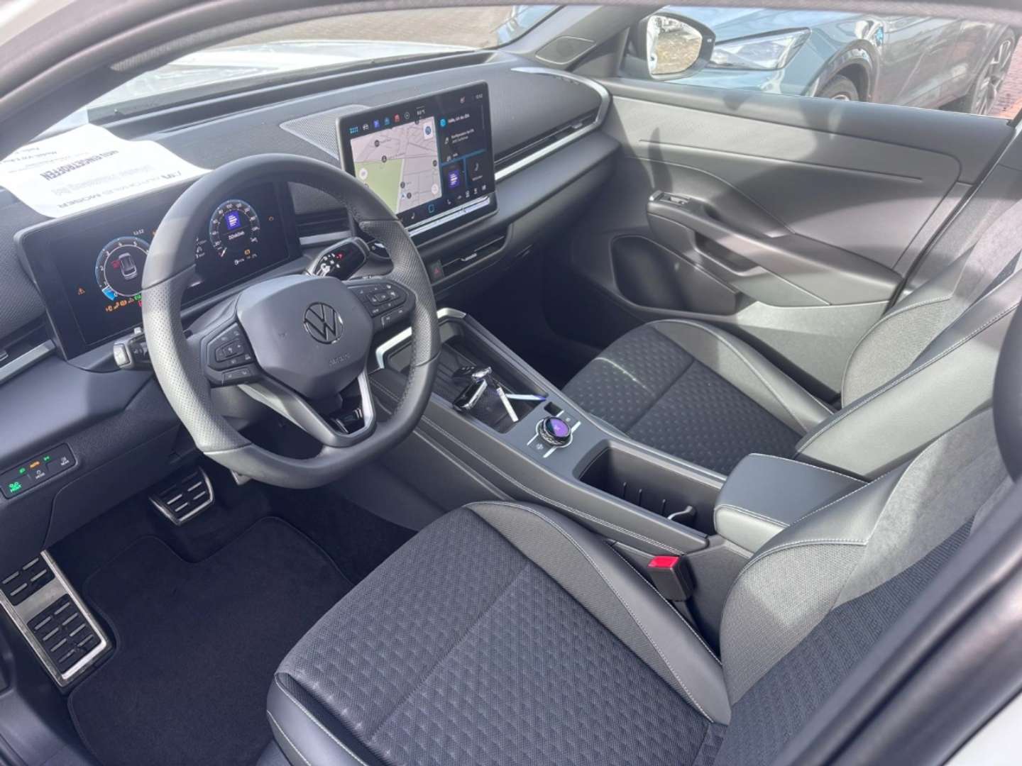 Volkswagen T-Roc R-Line - 2026 - Joinsteer - #6