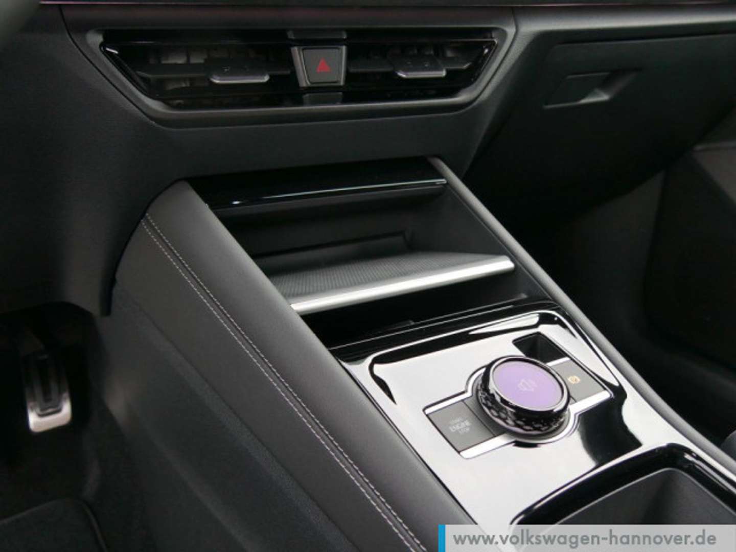 Volkswagen T-CROSS EHybrid R-Line - 2026 - Joinsteer - #12