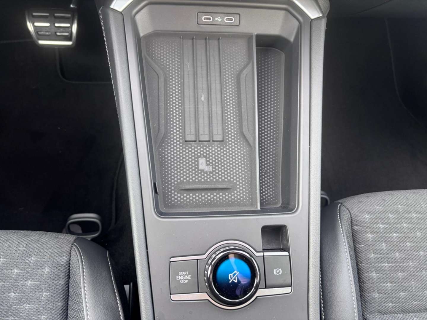Volkswagen T-Roc R-Line - 2026 - Joinsteer - #13