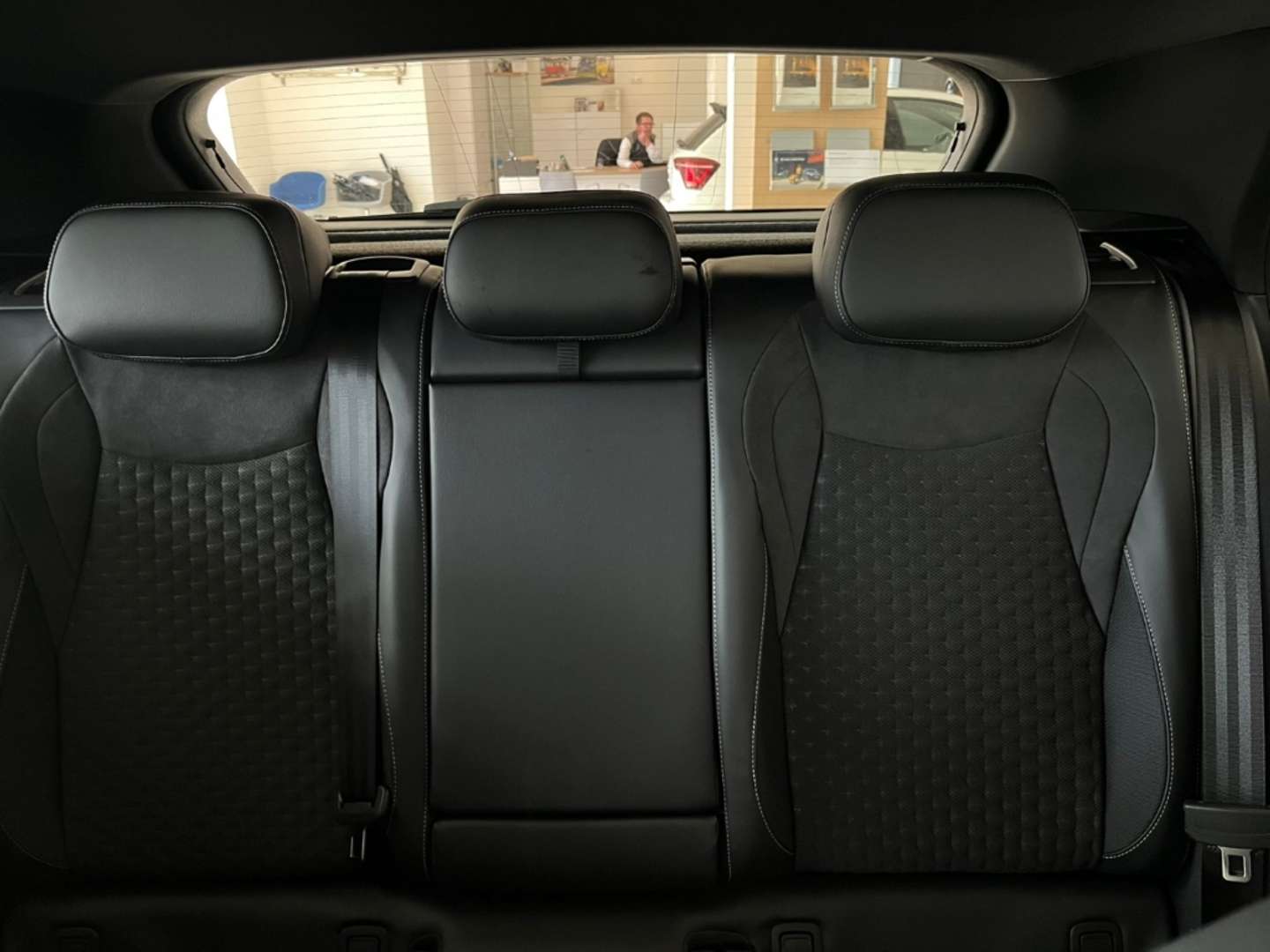 Volkswagen T-Roc R-Line - 2026 - Joinsteer - #13