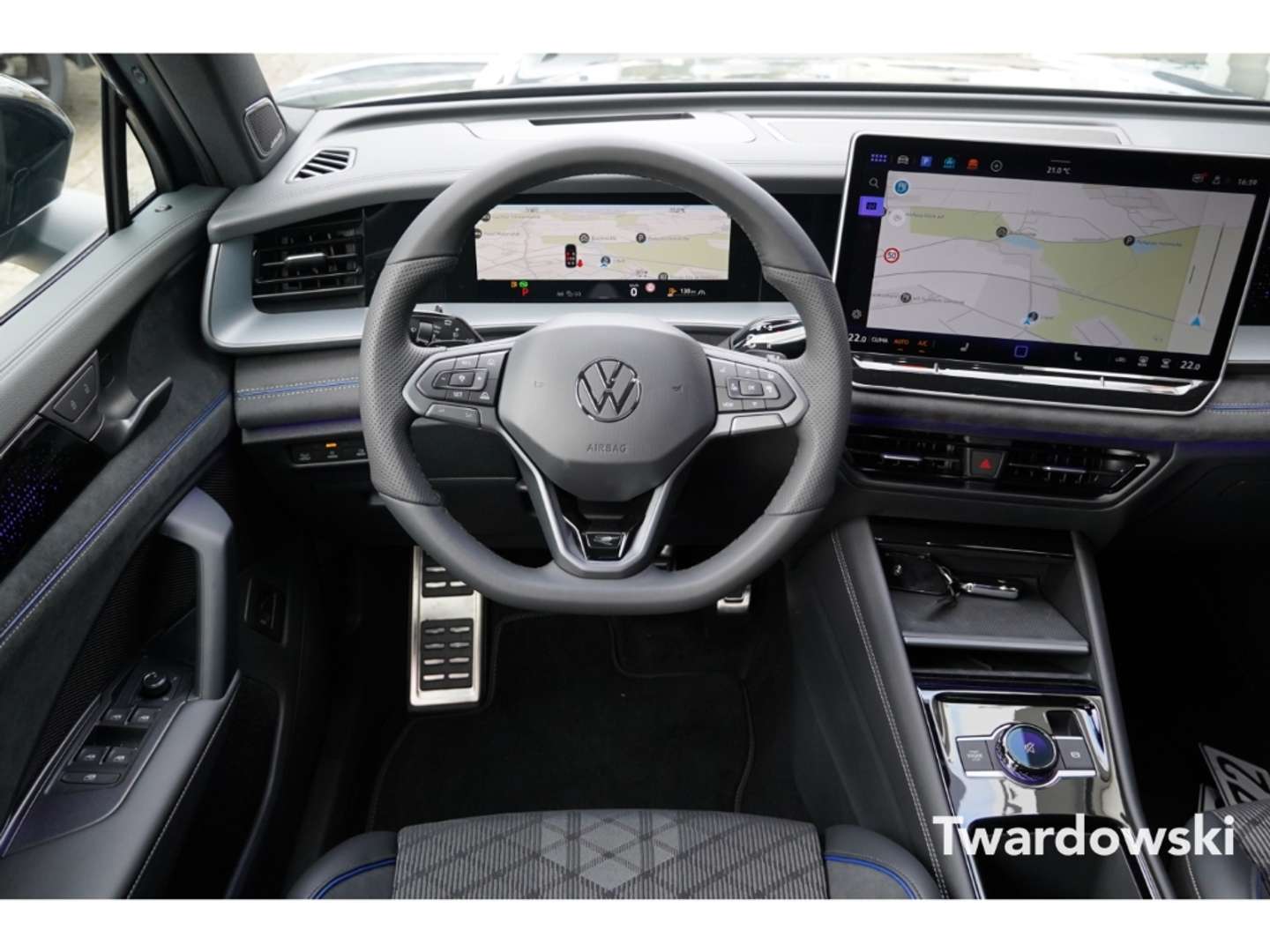 Volkswagen T-CROSS 4Motion R-Line - 2025 - Joinsteer - #11
