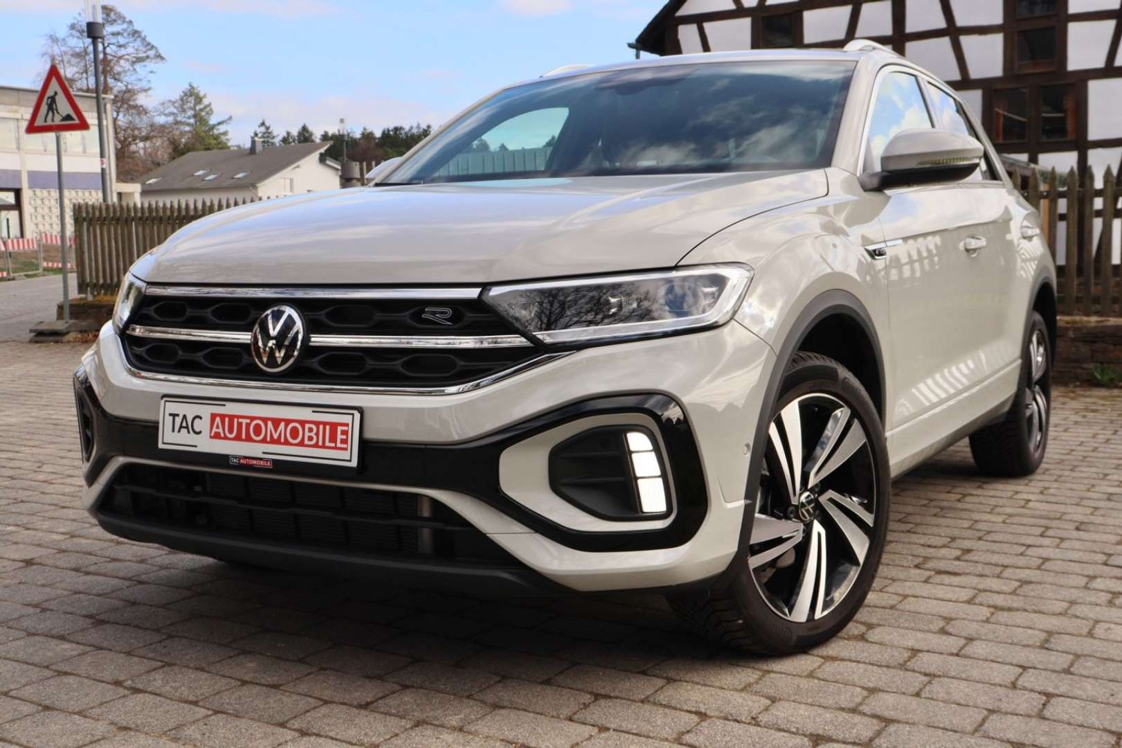 Volkswagen T-Roc R-Line - 2024 - Joinsteer - #32