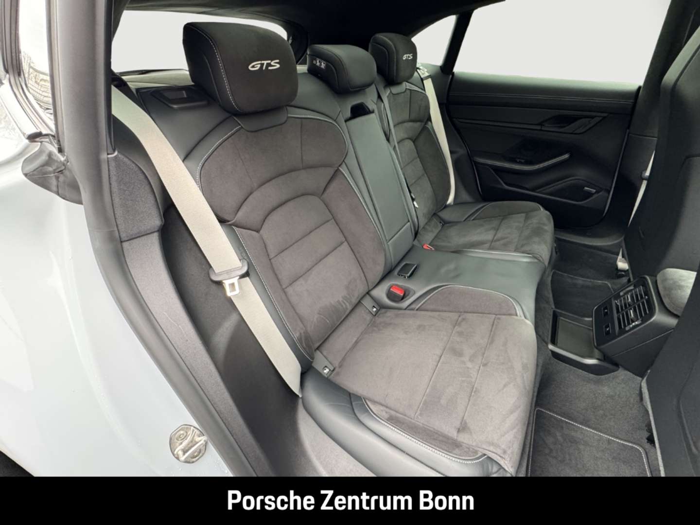 Porsche Taycan GTS Sport Turismo - 2023 - Joinsteer - #19