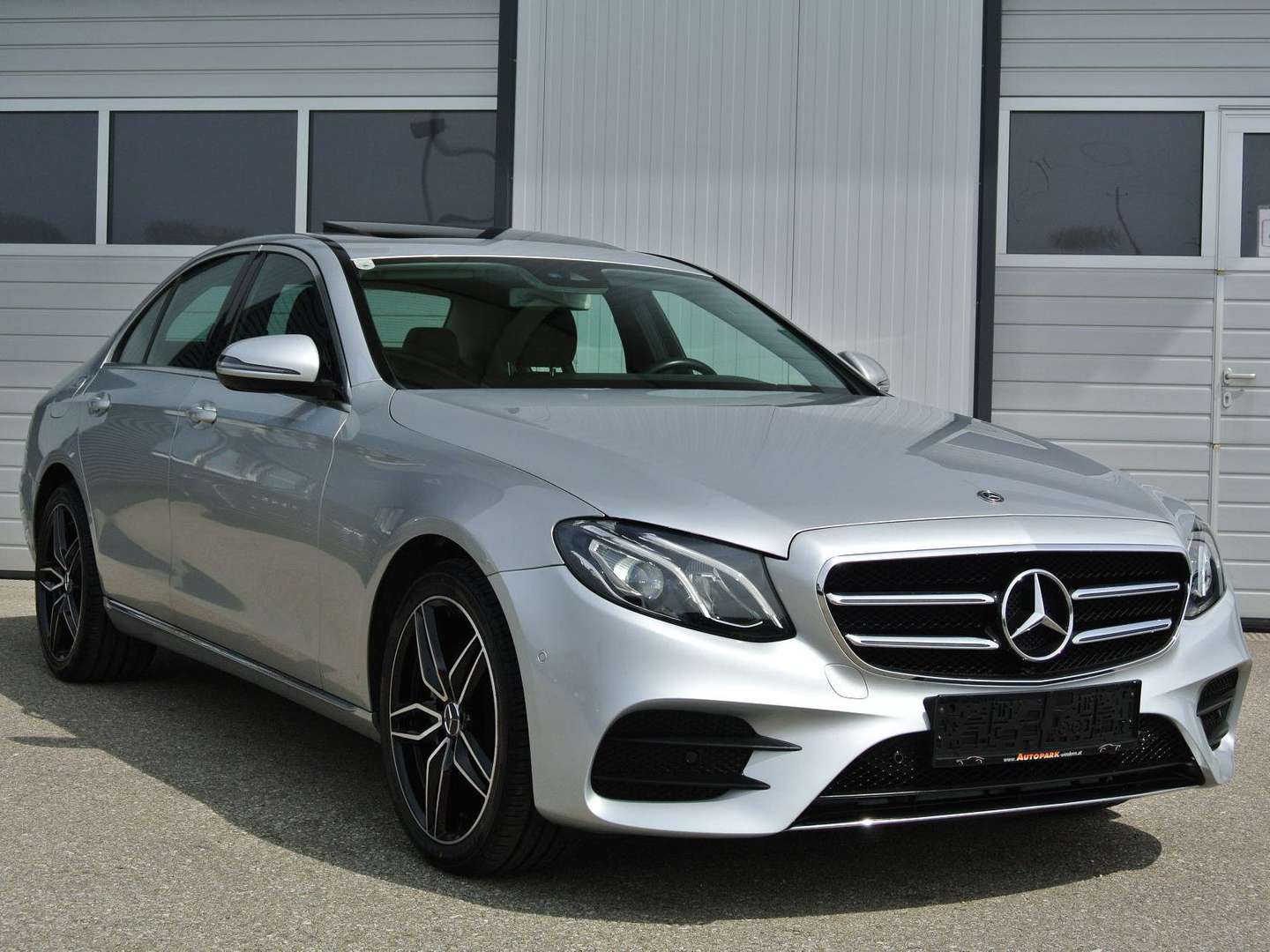 Mercedes Classe E 200 AMG Line - 2019 - Joinsteer - #1