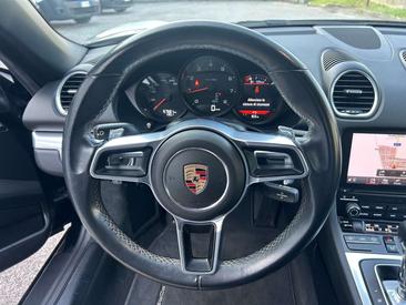 Porsche 718 Boxster T — photo 9