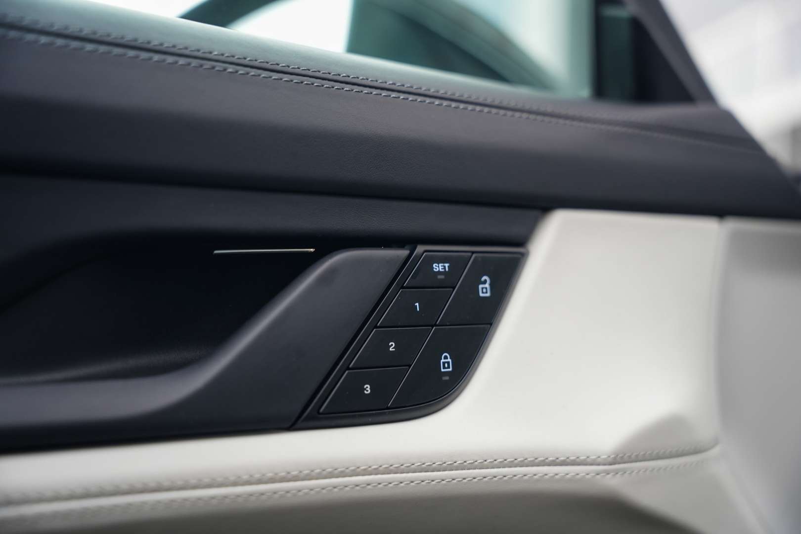 Porsche Taycan - 2022 - Joinsteer - #12