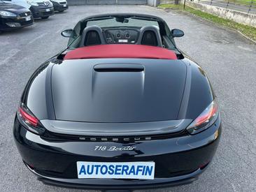 Porsche 718 Boxster T — photo 16