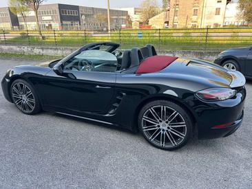 Porsche 718 Boxster T — photo 17