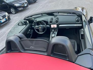 Porsche 718 Boxster T — photo 19