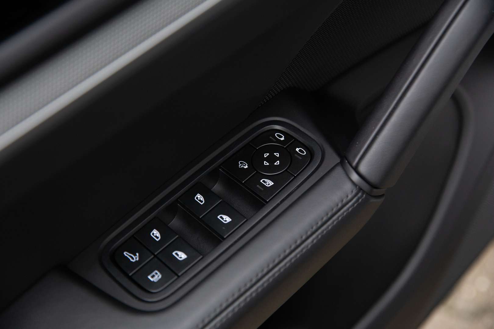 Porsche Cayenne III E-Hybrid - 2025 - Joinsteer - #38