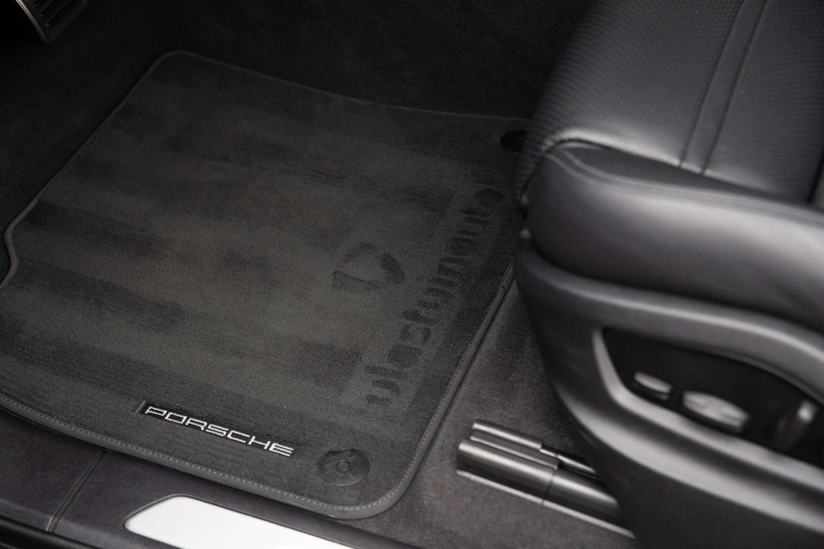 Porsche Cayenne III E-Hybrid - 2025 - Joinsteer - #41