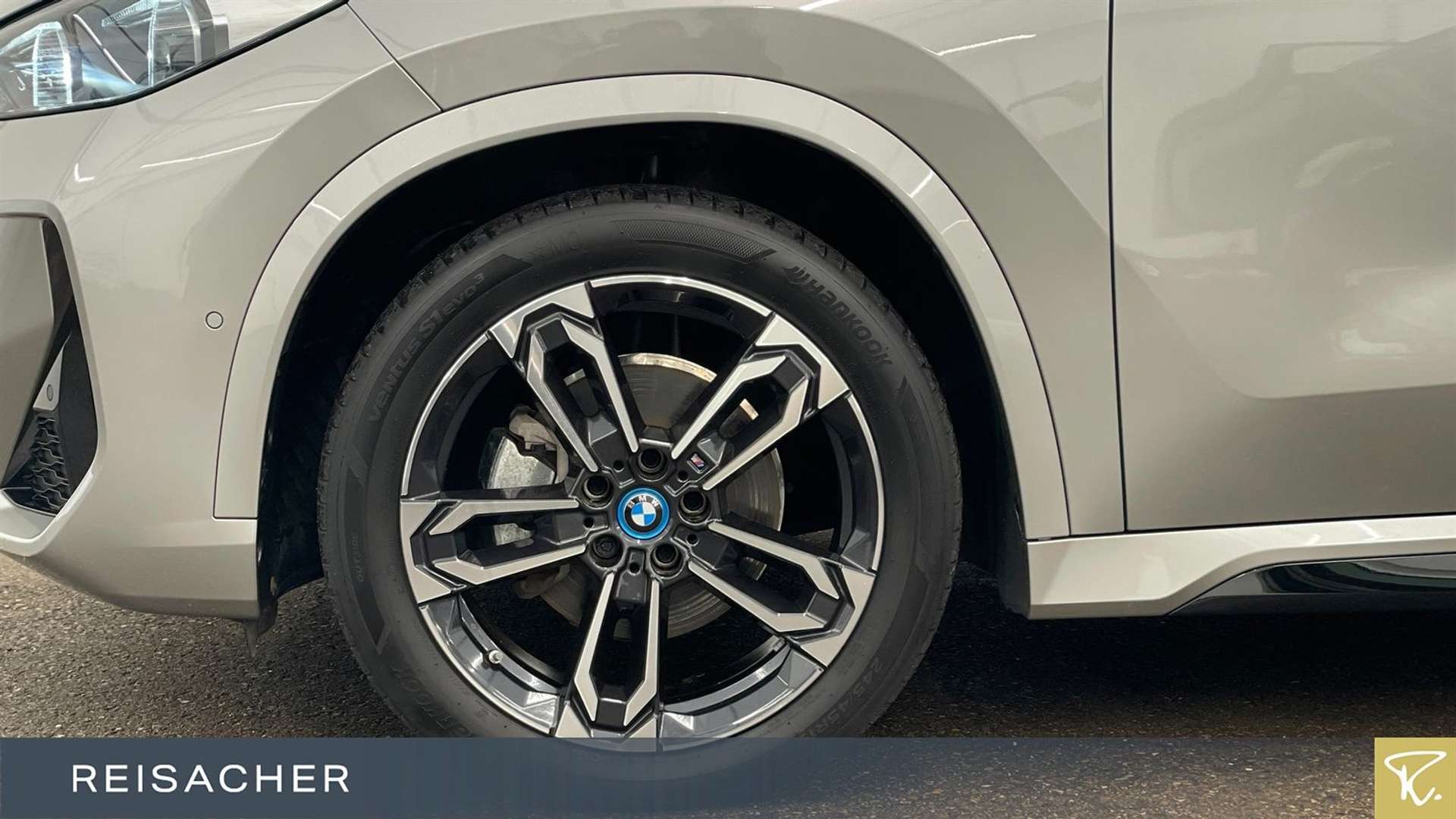 BMW IX1 M Sport EDrive20 - 2023 - Joinsteer - #3