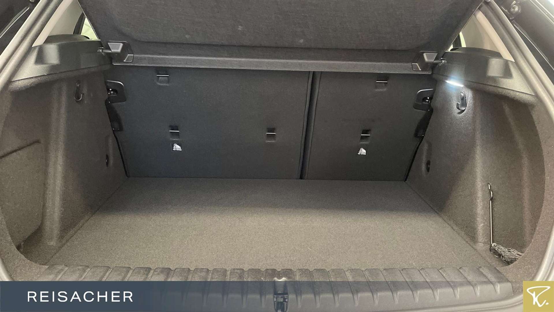 BMW 118i Advantage - 2024 - Joinsteer - #10