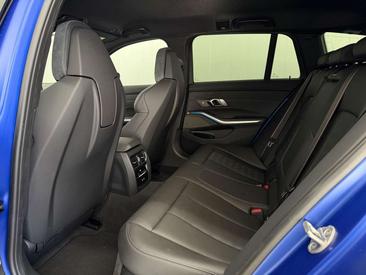 BMW M3 Competition XDrive — photo 18