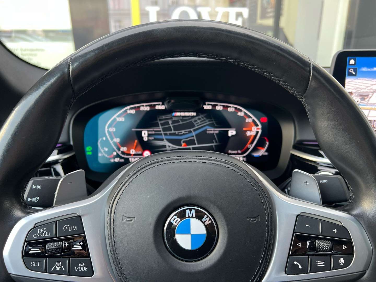 BMW Série 5 M550i XDrive - 2022 - Joinsteer - #15