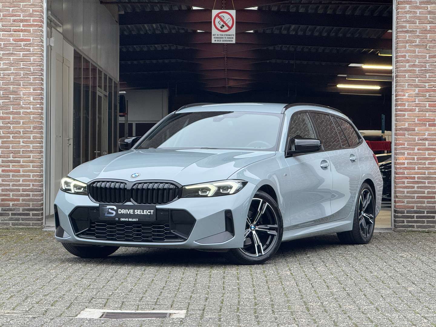 BMW 318i M Sport - 2023 - Joinsteer - #3