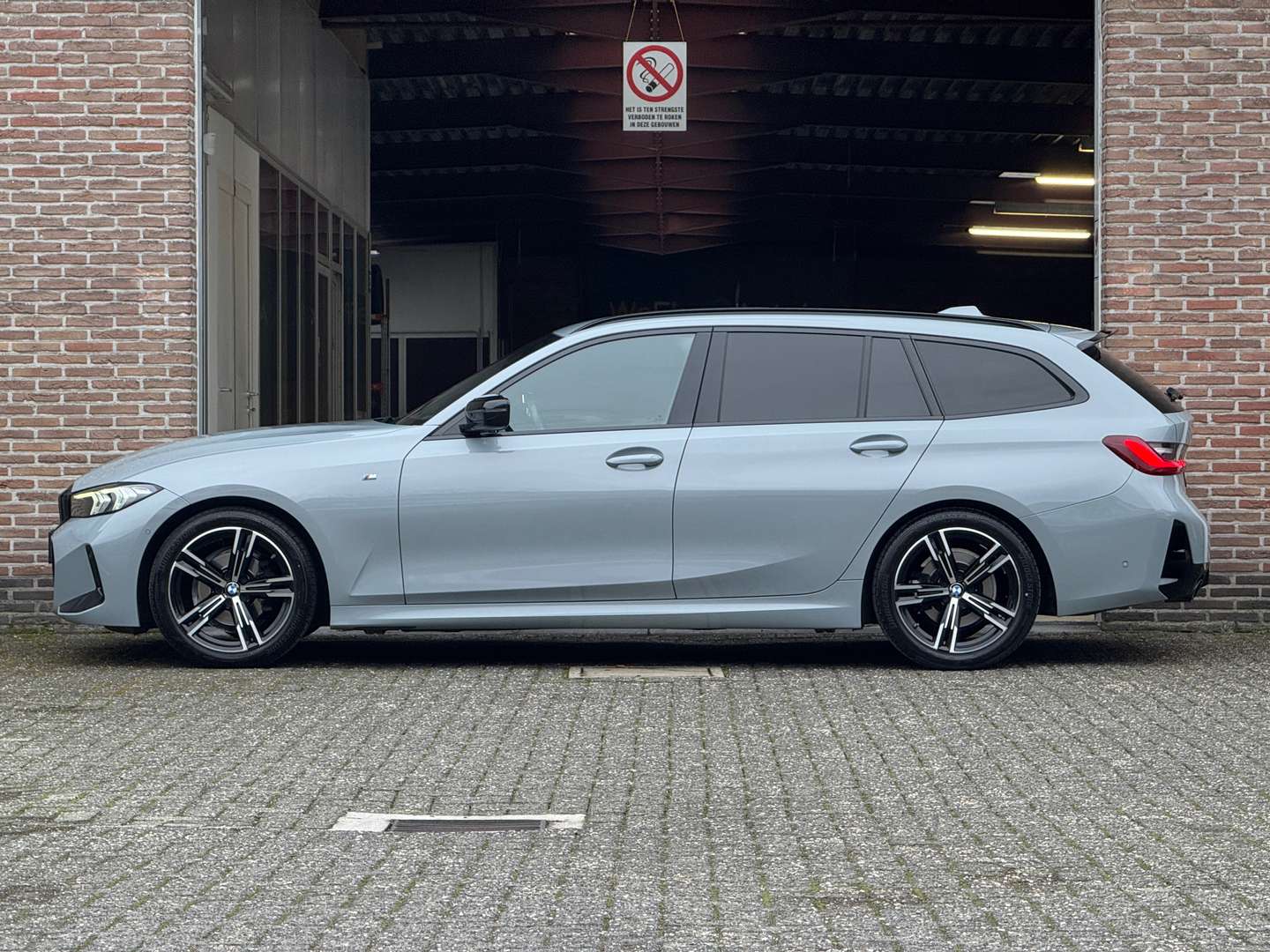 BMW 318i M Sport - 2023 - Joinsteer - #4