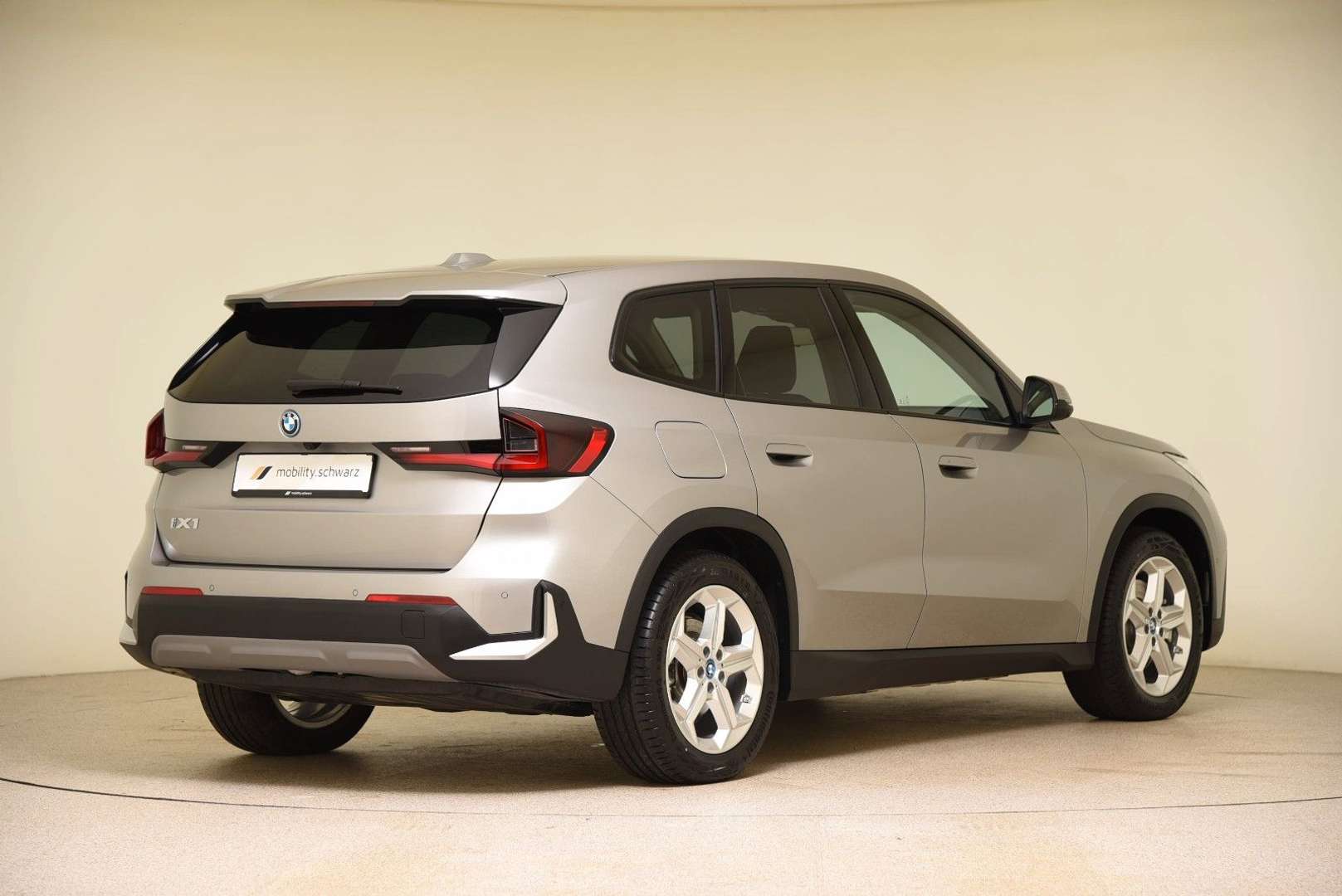 BMW IX1 XDrive30 - 2025 - Joinsteer - #3