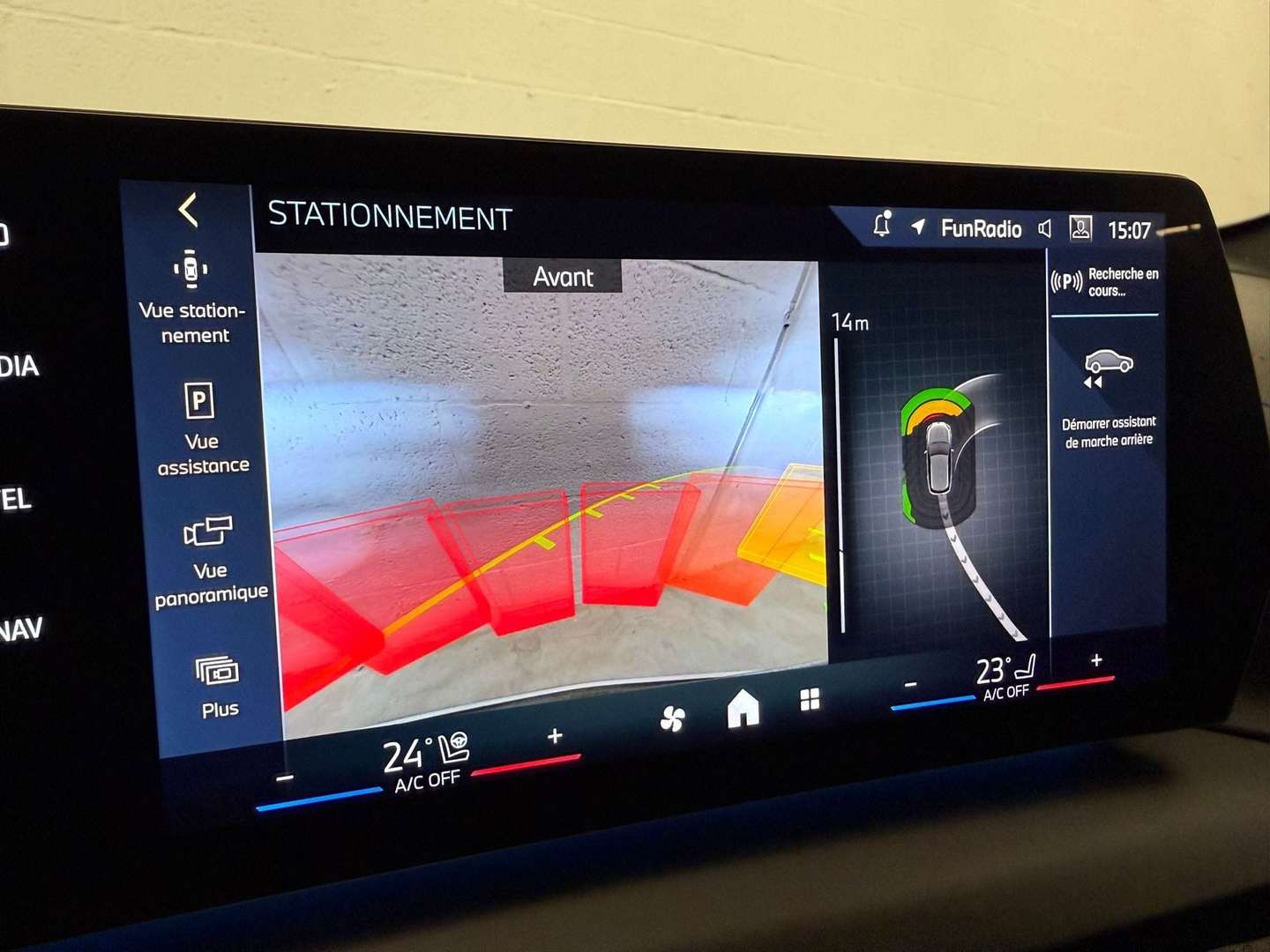 BMW Série 1 120i - 2025 - Joinsteer - #25