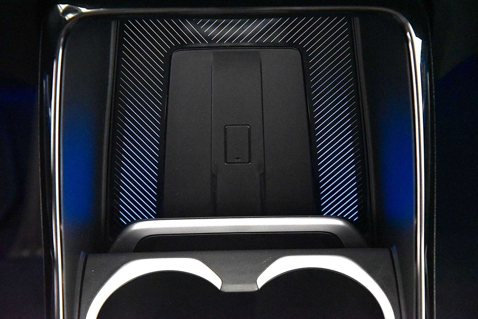 BMW IX1 XDrive30 - 2025 - Joinsteer - #19