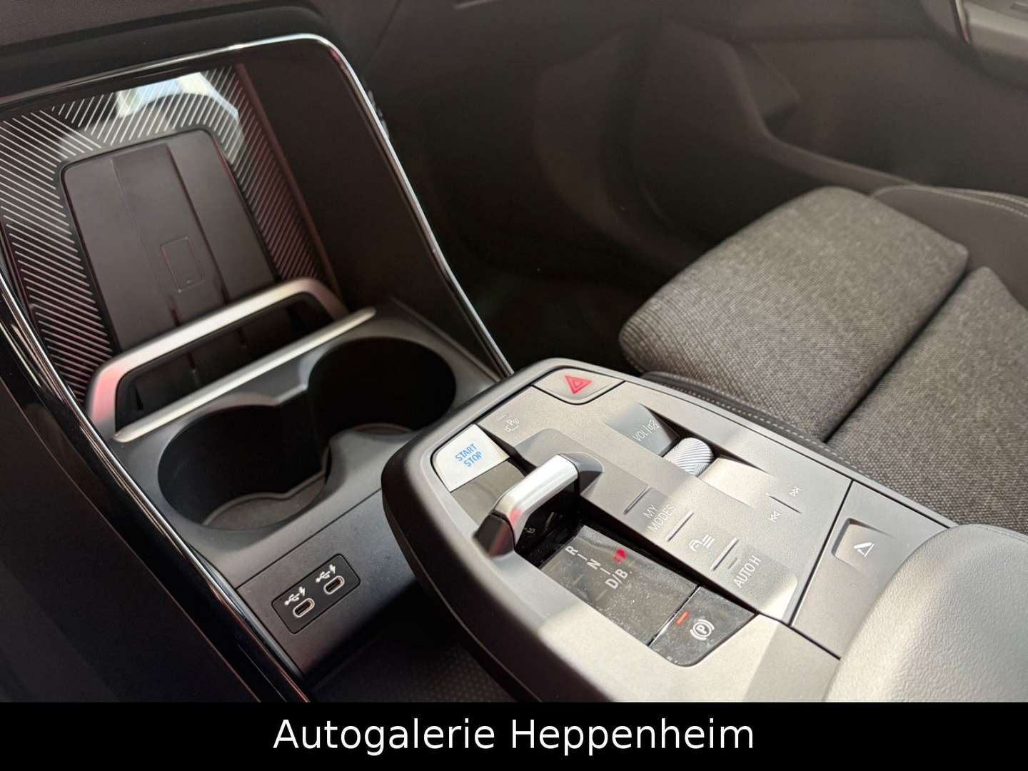 BMW IX1 20 EDrive - 2024 - Joinsteer - #27