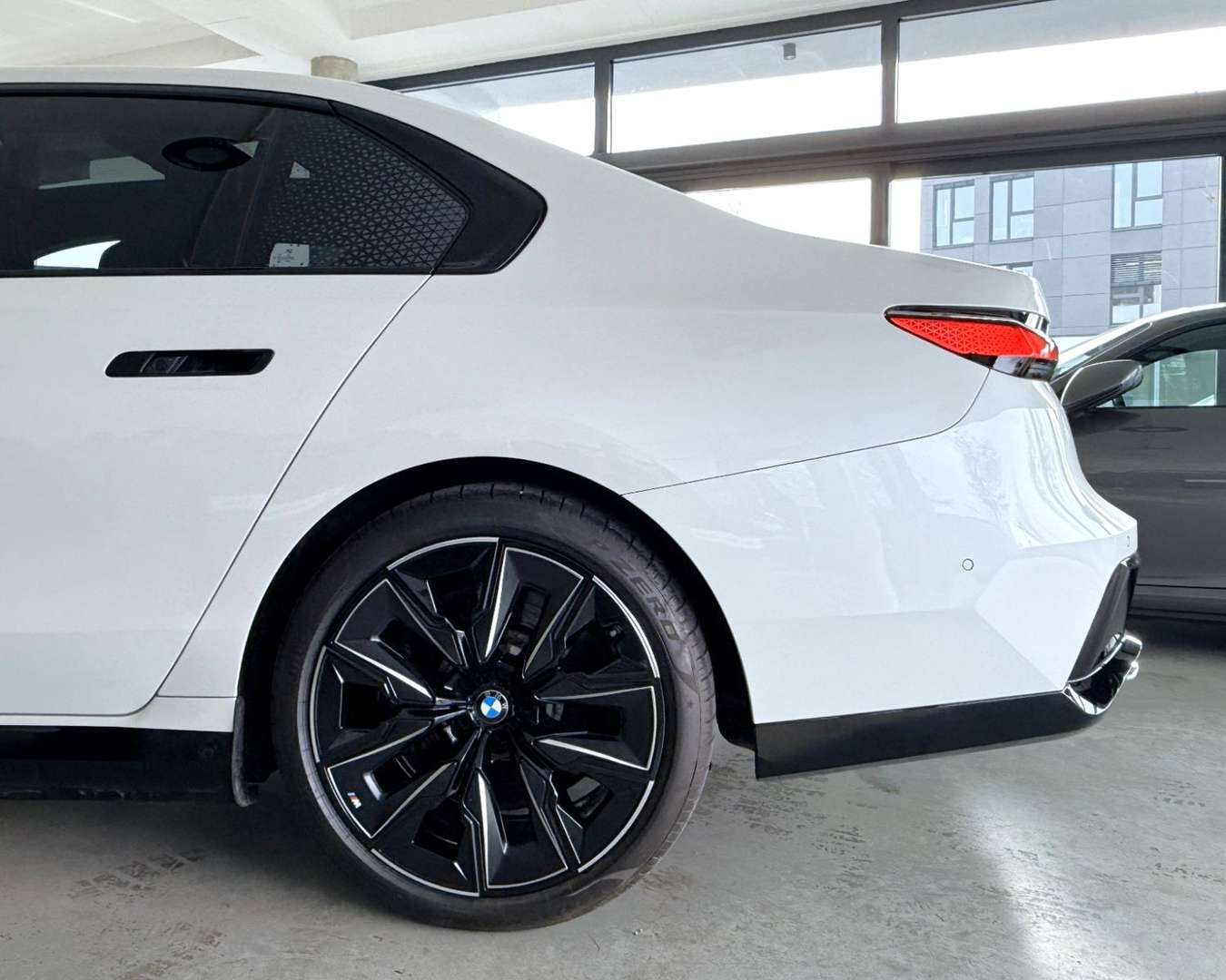 BMW Série 7 760e XDrive - 2023 - Joinsteer - #41