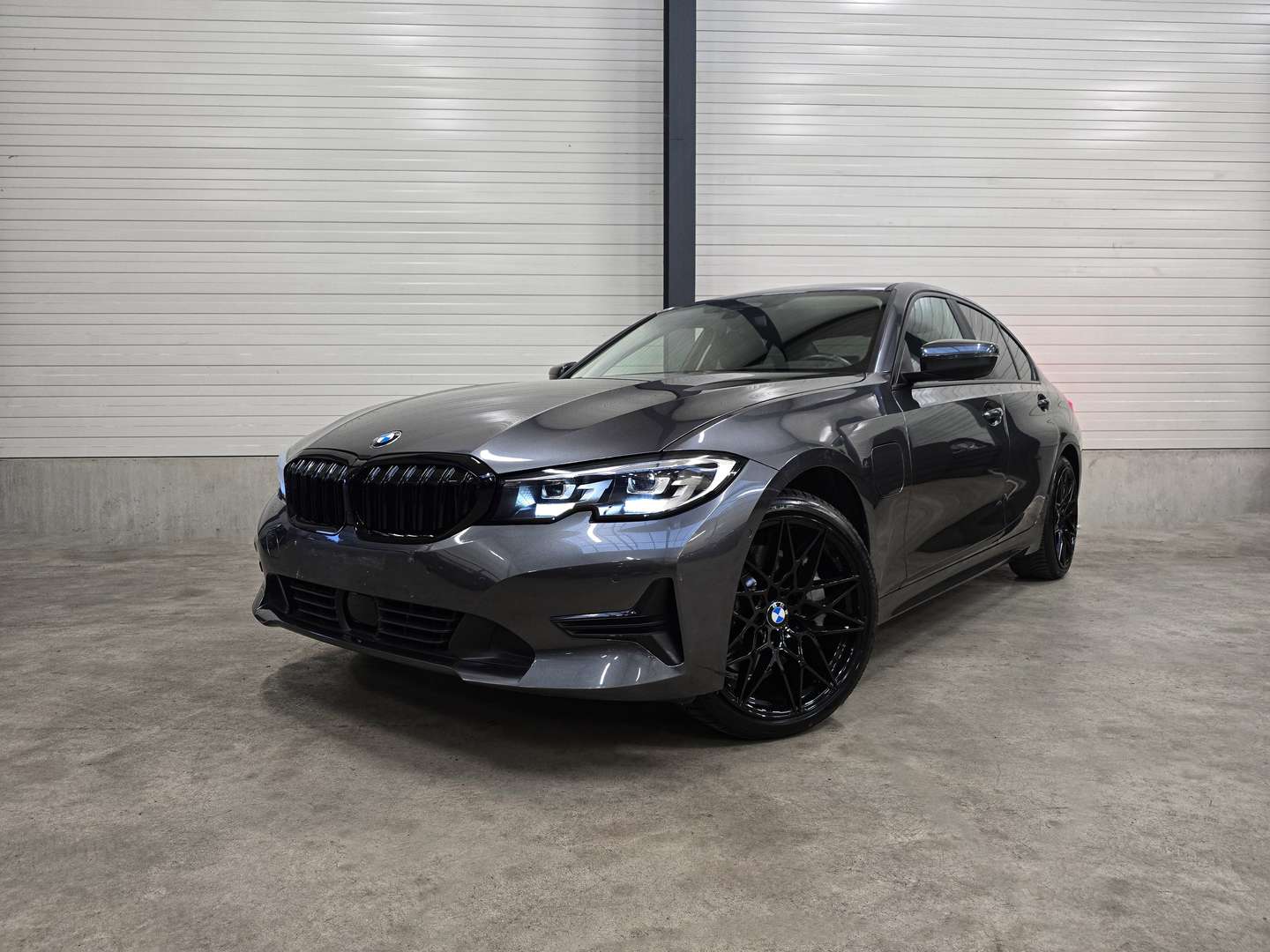 BMW Série 3 330e Black Pack - 2020 - Joinsteer - #1