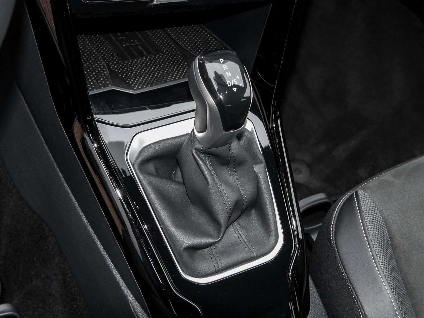 Volkswagen T-Roc TDI Style - 2025 - Joinsteer - #9