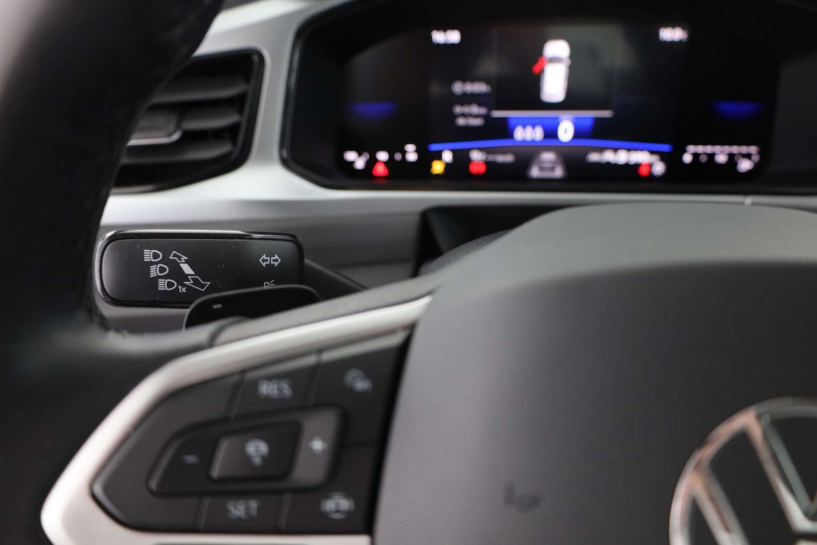 Volkswagen T-Roc TSI - 2025 - Joinsteer - #18