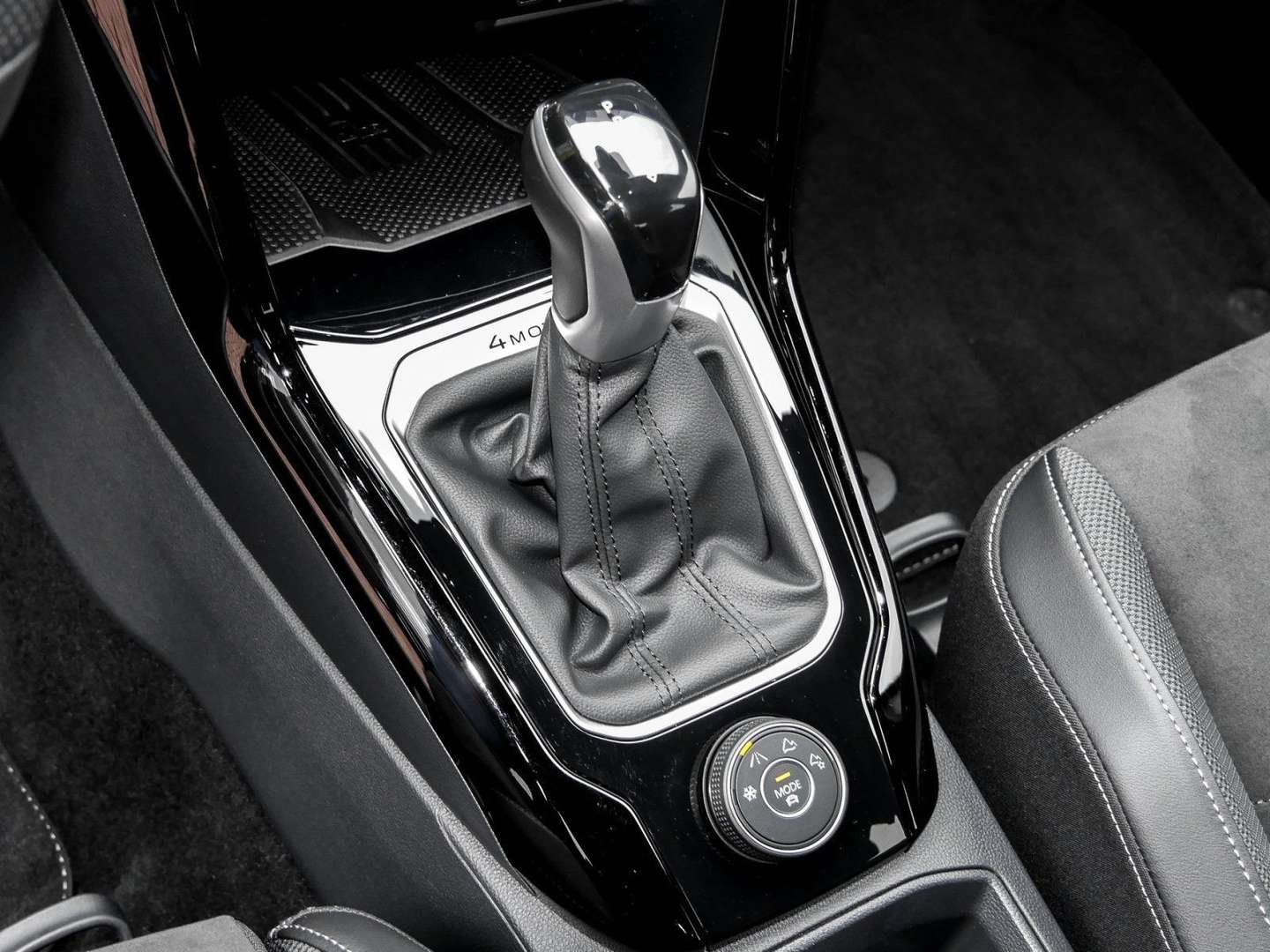 Volkswagen T-Roc 4Motion R-Line - 2025 - Joinsteer - #9