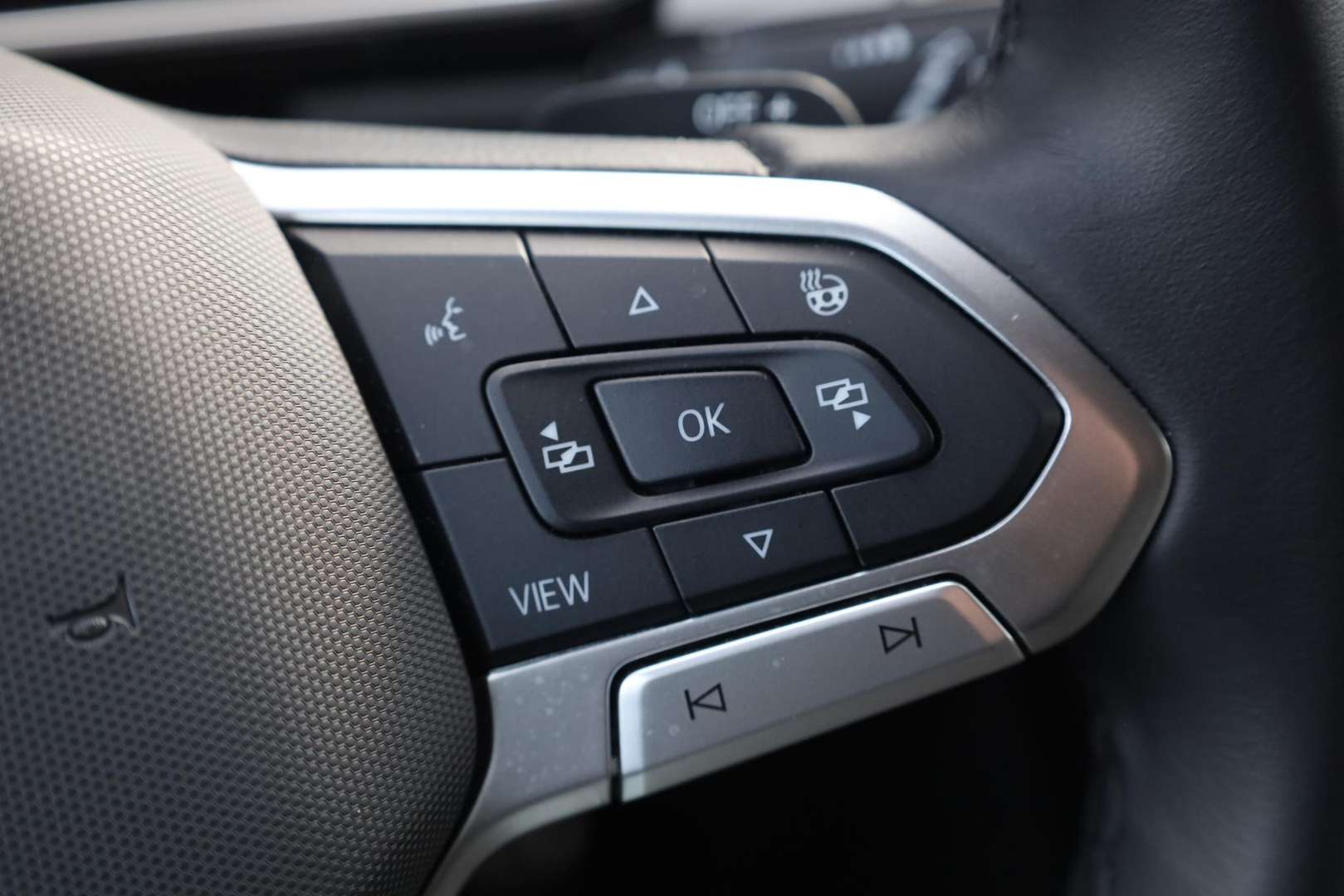 Volkswagen T-Roc R-Line - 2024 - Joinsteer - #18