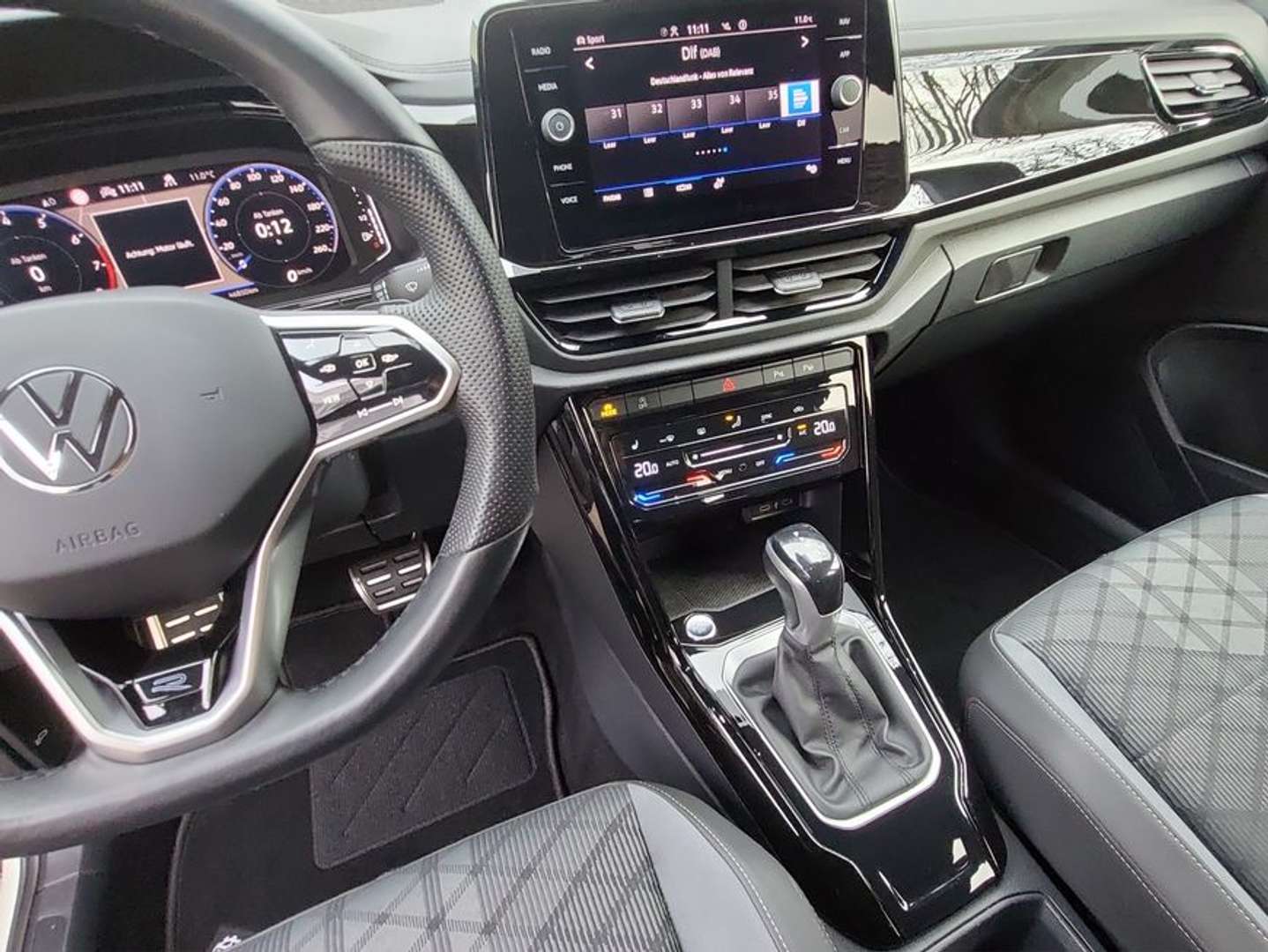 Volkswagen T-Roc R-Line - 2023 - Joinsteer - #12