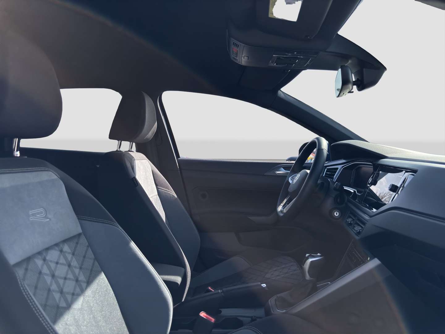 Volkswagen Taigo R-Line - 2025 - Joinsteer - #13